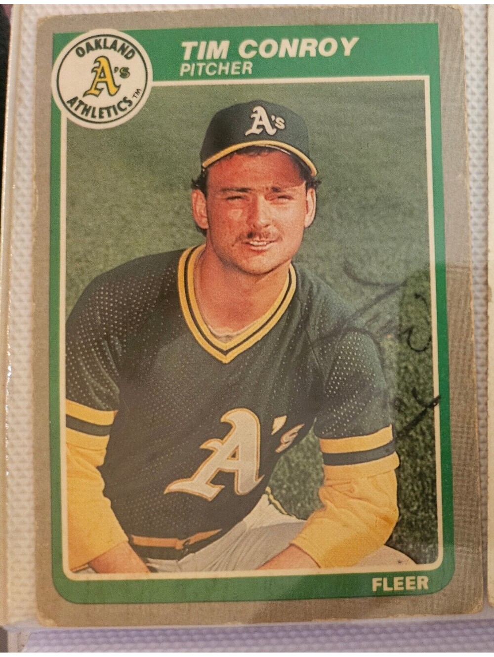 Tim Conroy HAND SIGNED AUTO on a 1995 Fleer - OAKLAND A'S MLB